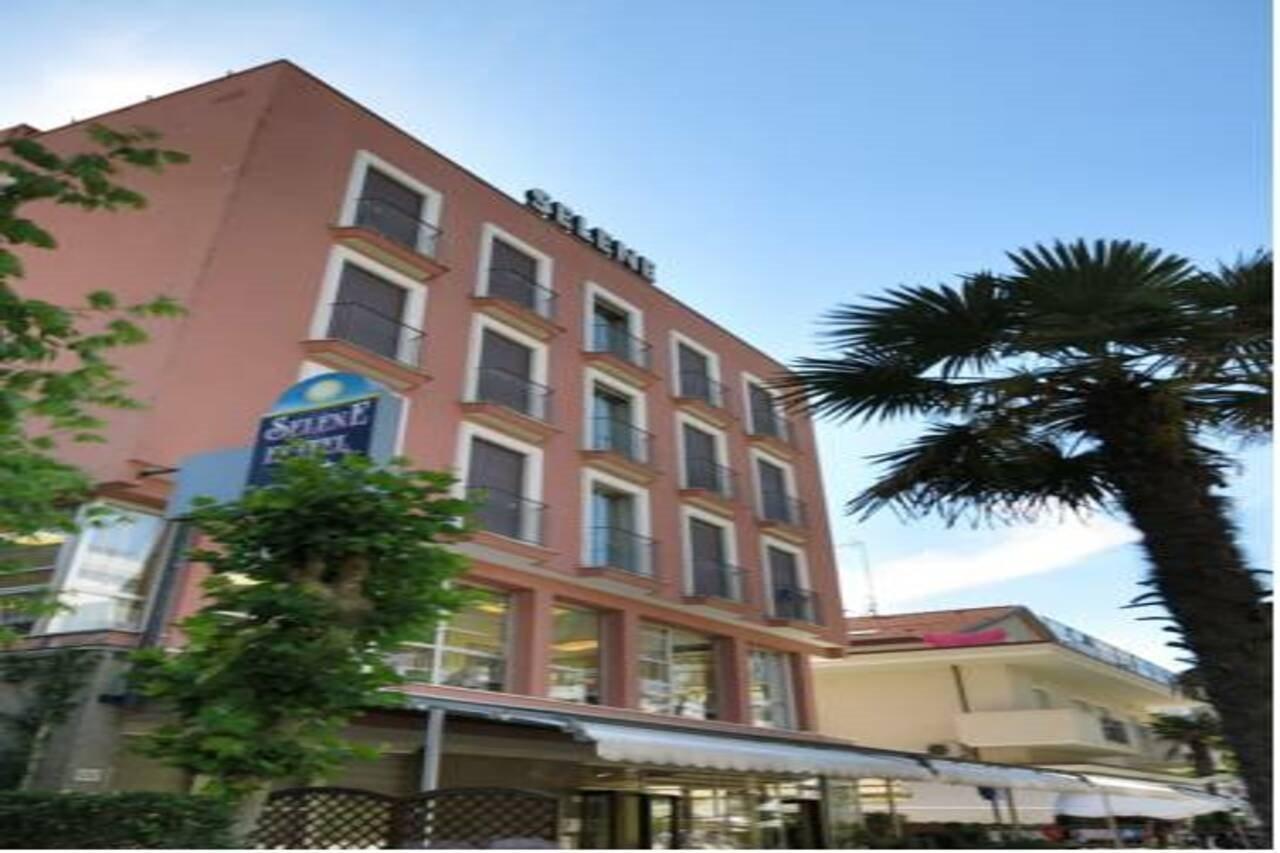 Hotel Selene - Vista Mare Riccione Eksteriør billede