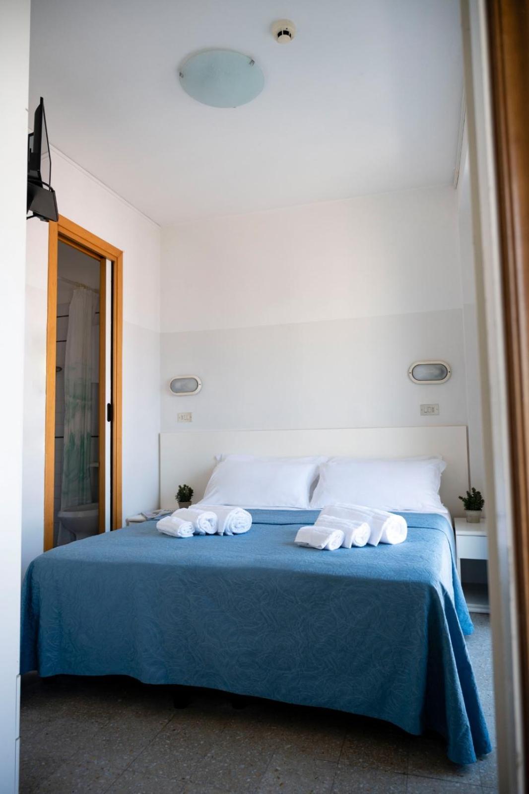 Hotel Selene - Vista Mare Riccione Værelse billede